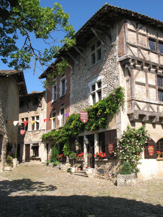 B&B Pérouges - Hostellerie du Vieux Pérouges - Bed and Breakfast Pérouges