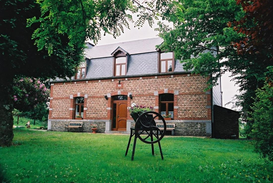 B&B Oizy - Chez Basile - Bed and Breakfast Oizy