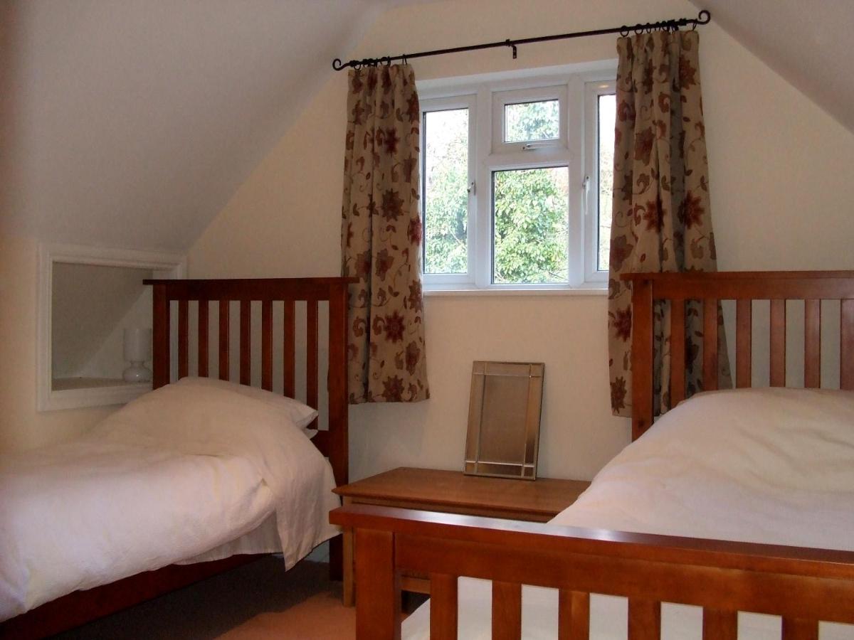 B&B Painswick - Tibbiwell Lodge - Bed and Breakfast Painswick