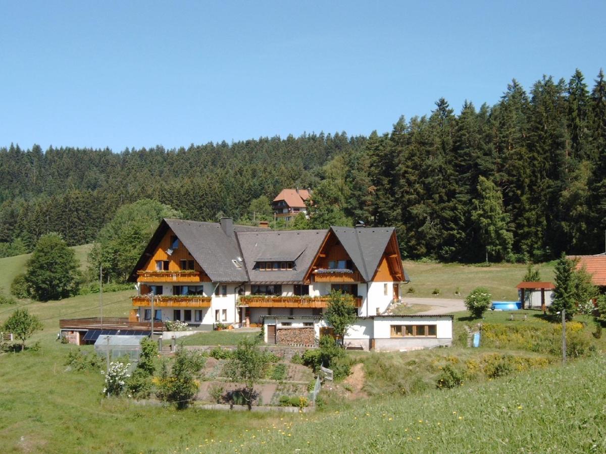 B&B Sankt Georgen im Schwarzwald - Haus Erlenmoos - Bed and Breakfast Sankt Georgen im Schwarzwald