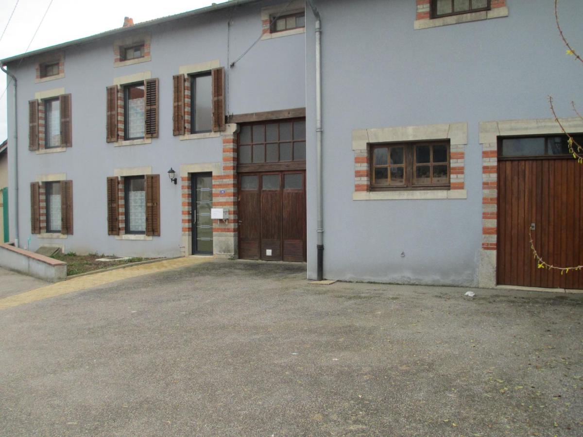 Habitación Doble con aseo compartido