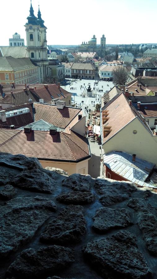 MiNa apartman - B&B Eger