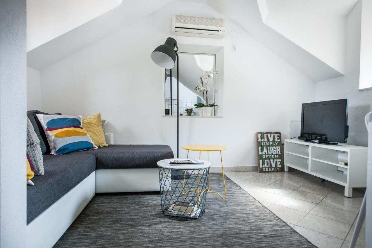 Apartment (2 to 4 Adults)