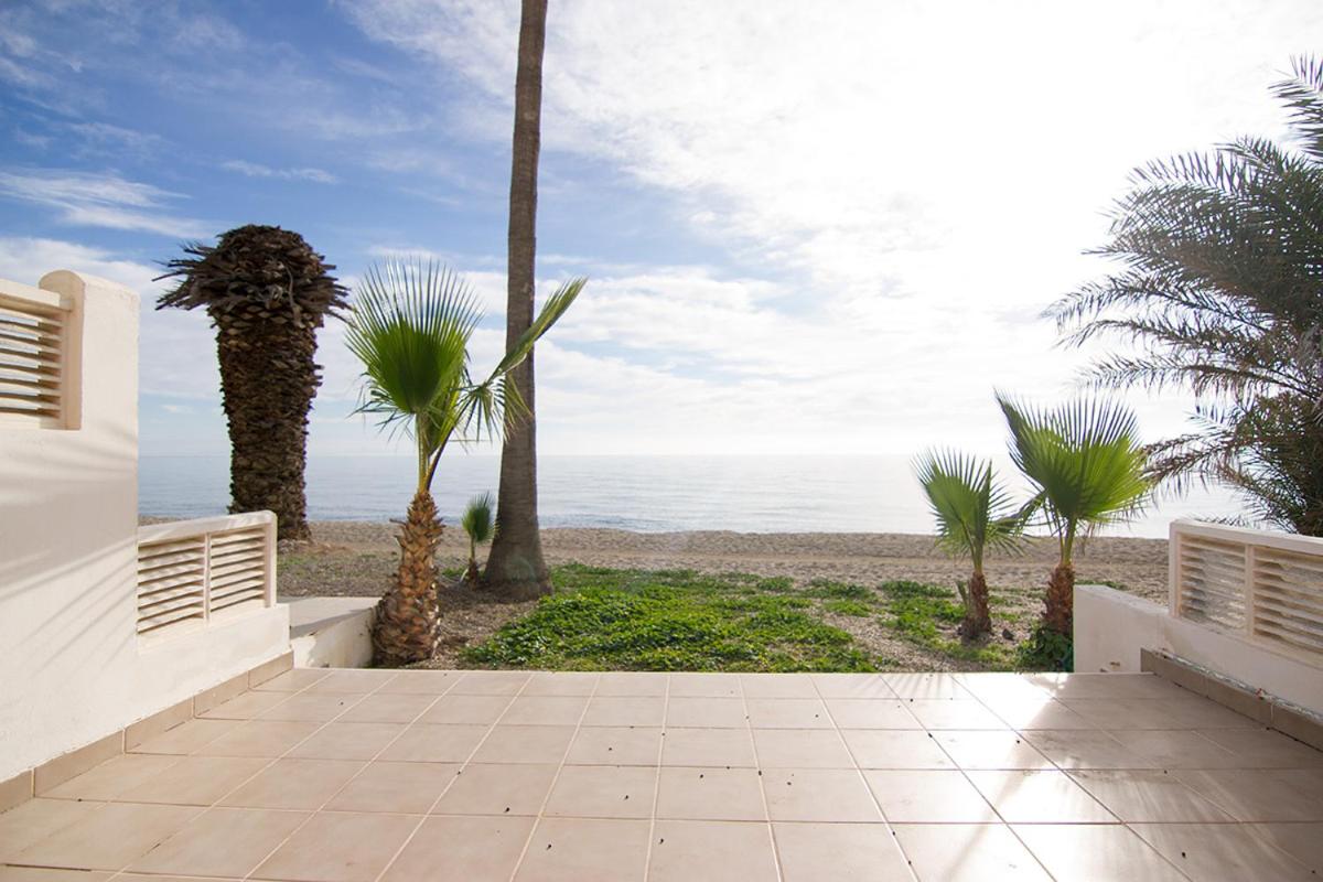 B&B Aguadulce - Bungalow de Lujo a pie de playa en Aguadulce - Bed and Breakfast Aguadulce