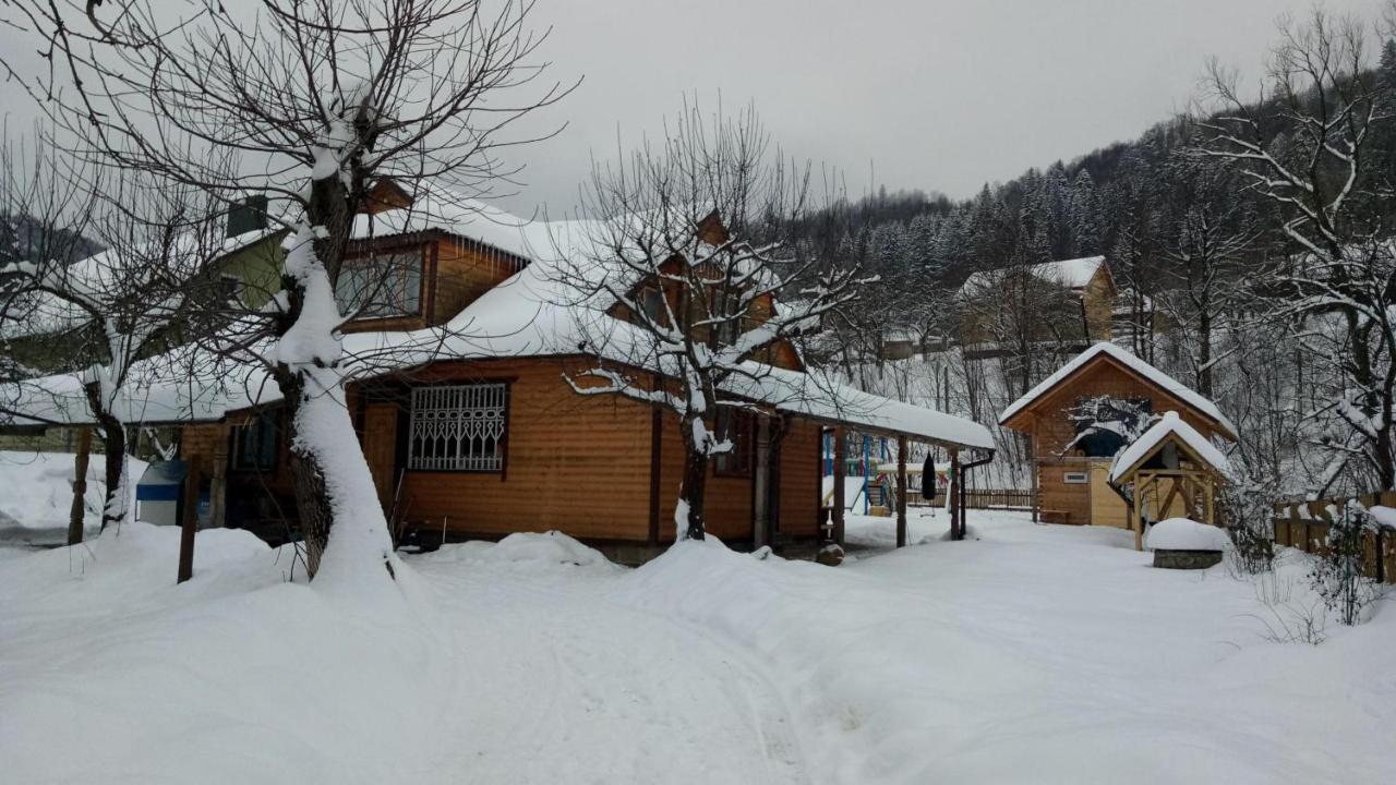 У Любчика - B&B Yaremche