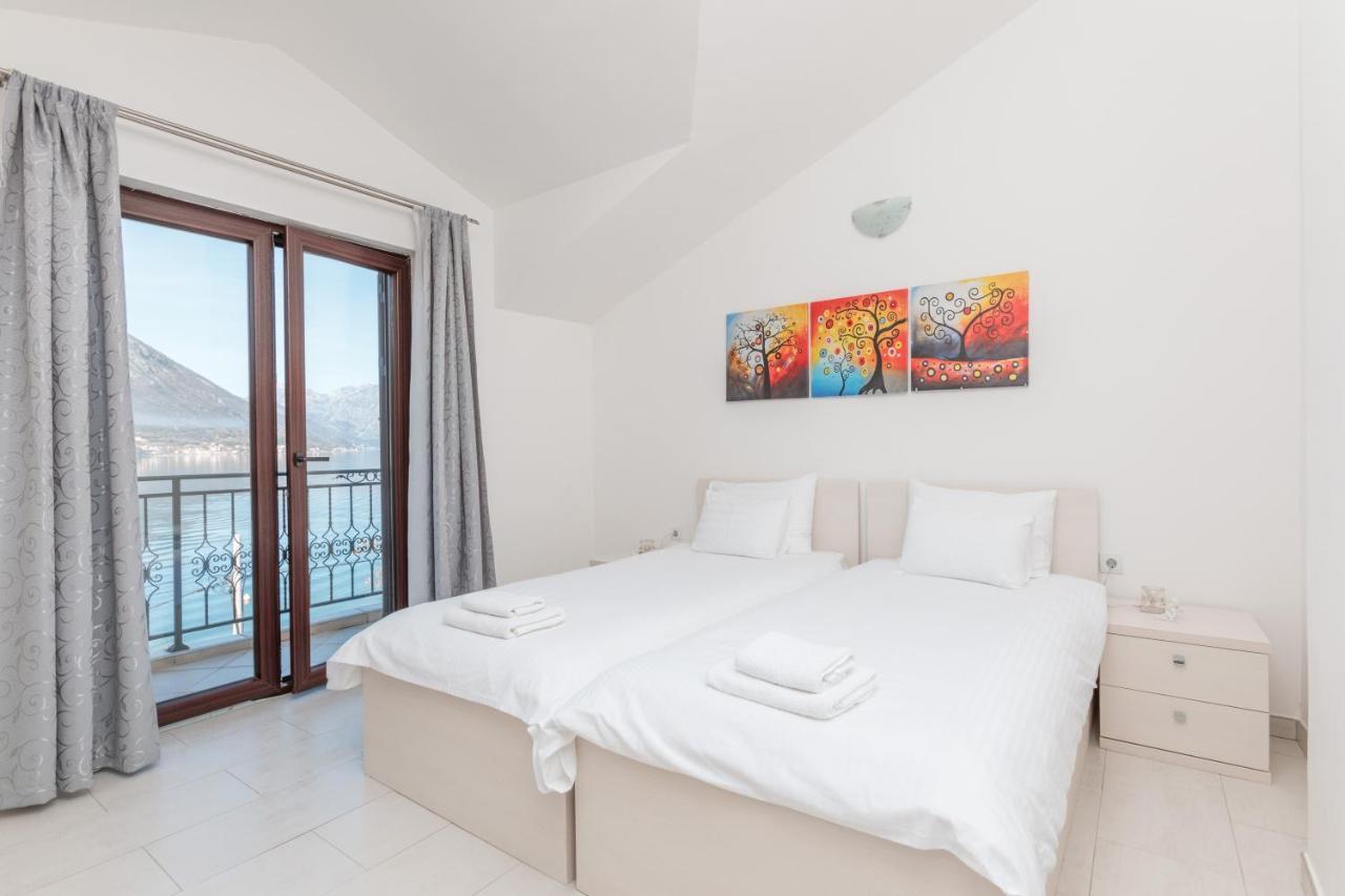  Comfort Appartement met 2 Slaapkamers, Balkon en Uitzicht op Zee