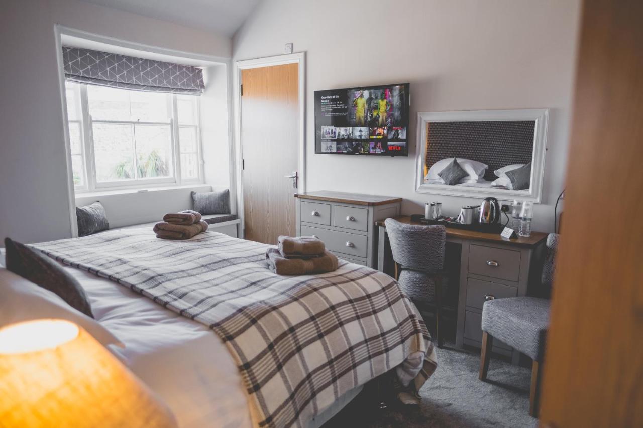 Superior Deluxe Double or Twin Room