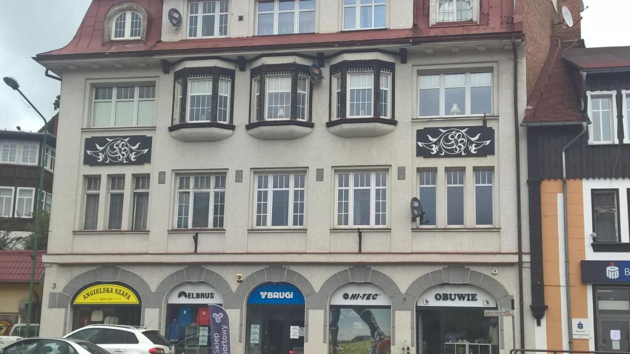 Apartamenty pod Jedynka - Jednosci Narodowej 3/1 - B&B Szklarska Poręba