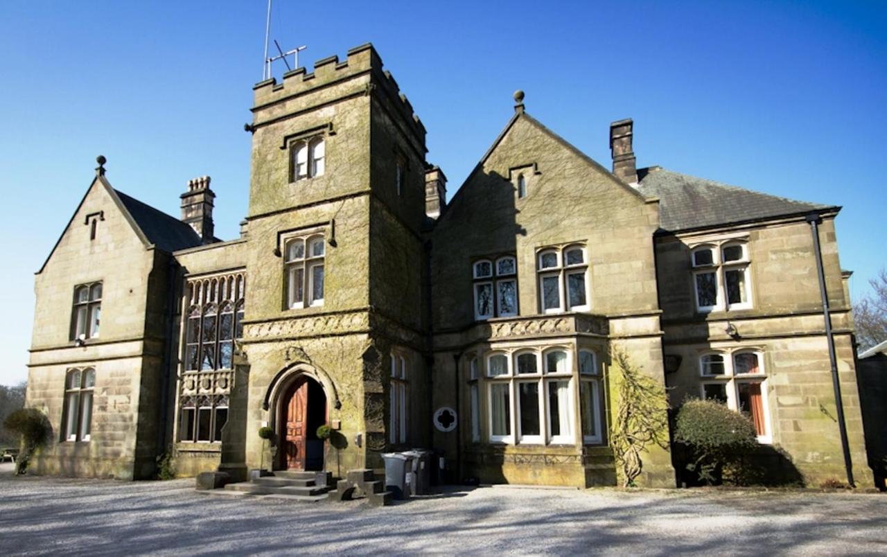 B&B Buxton - Hargate Hall Self Catering - Bed and Breakfast Buxton