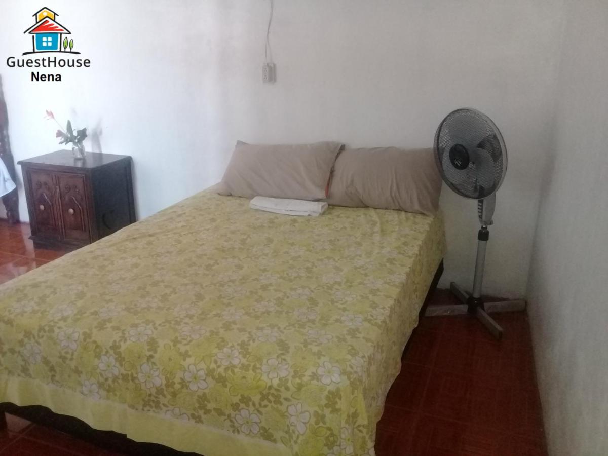 Cama individual en habitación compartida