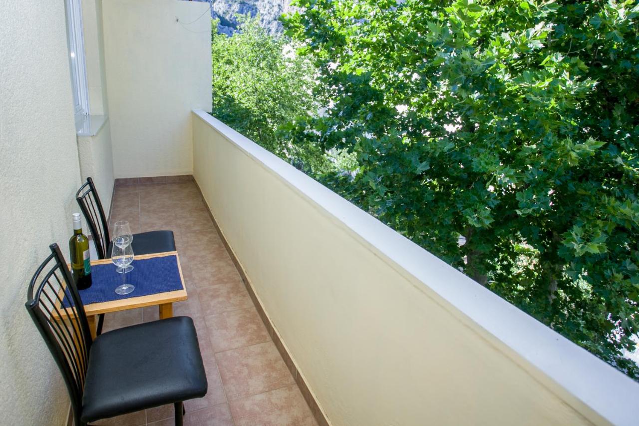 Apartment Omiš Holiday - B&B