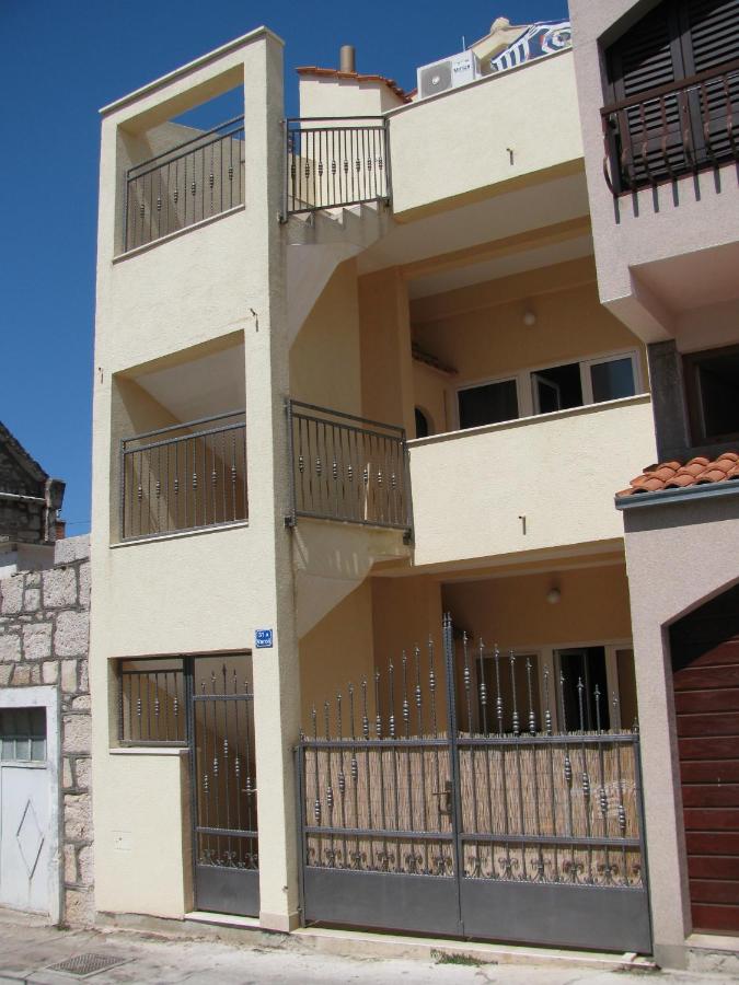 AcroA Apartment Primošten - B&B