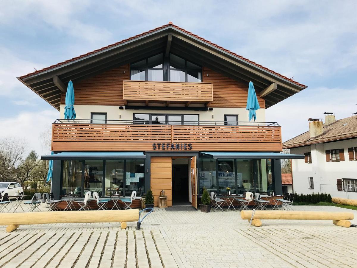 Stefanies-Café-Pension-Kultur - B&B