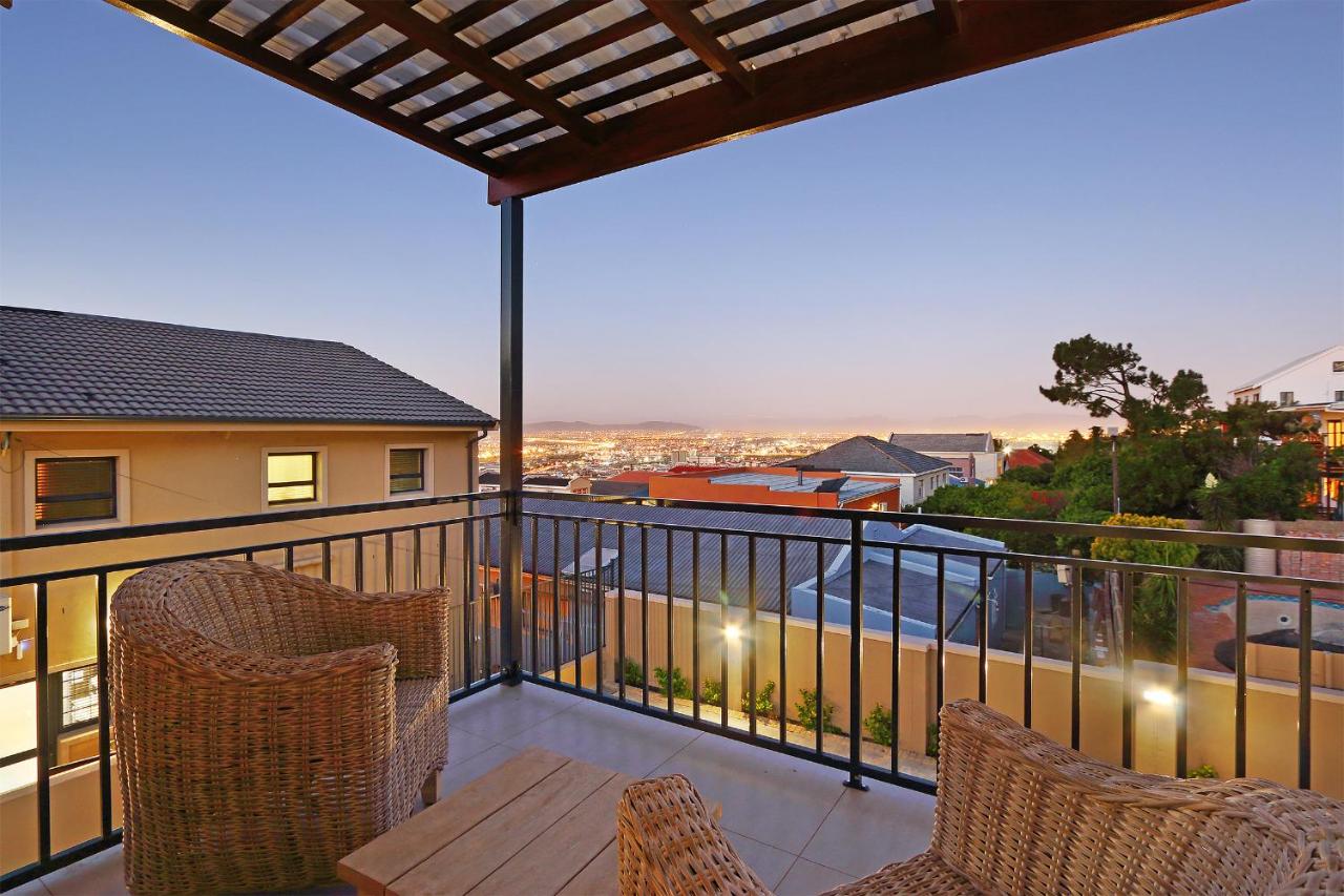 THREE BEDROOM BOUGANVILLE COTTAGE MOUNTAIN VIEWS