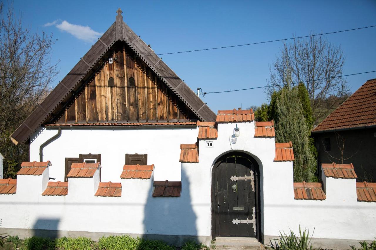 Forrás - B&B