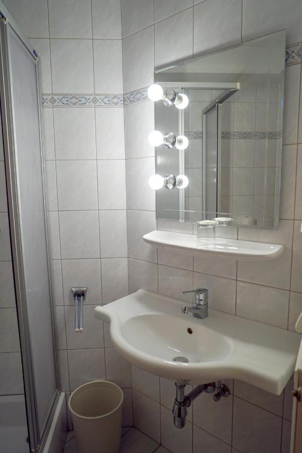 Single Room with Shower