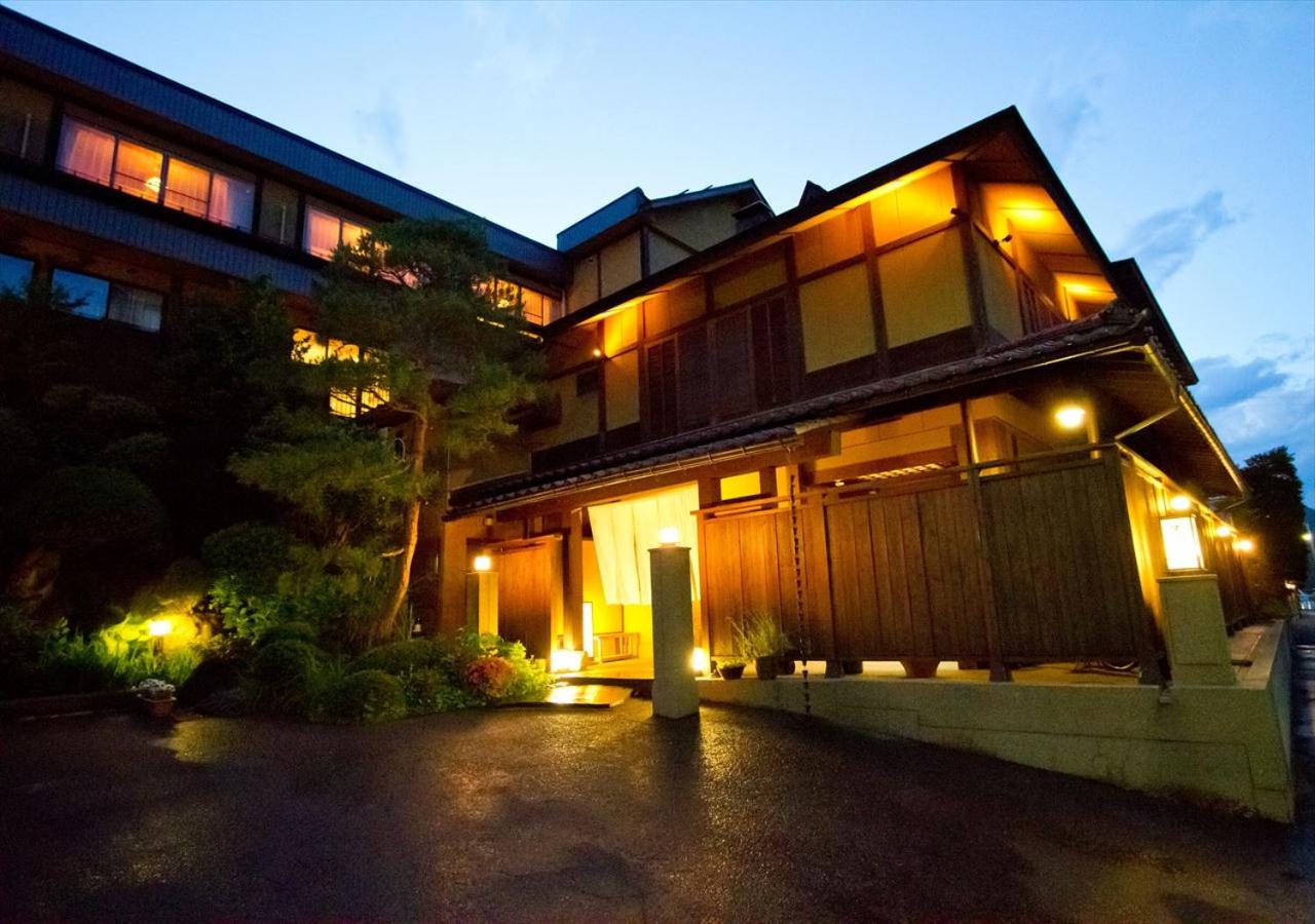 B&B Kaminoyama - Saikatei Jidaiya - Bed and Breakfast Kaminoyama