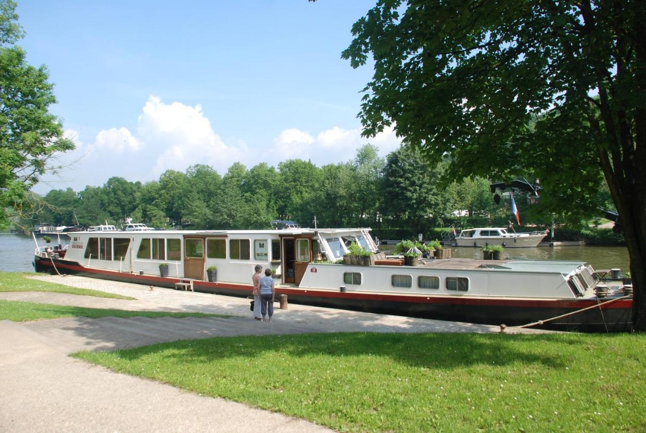 B&B Namur - Péniche d'hôtes MS Elisabeth - Bed and Breakfast Namur