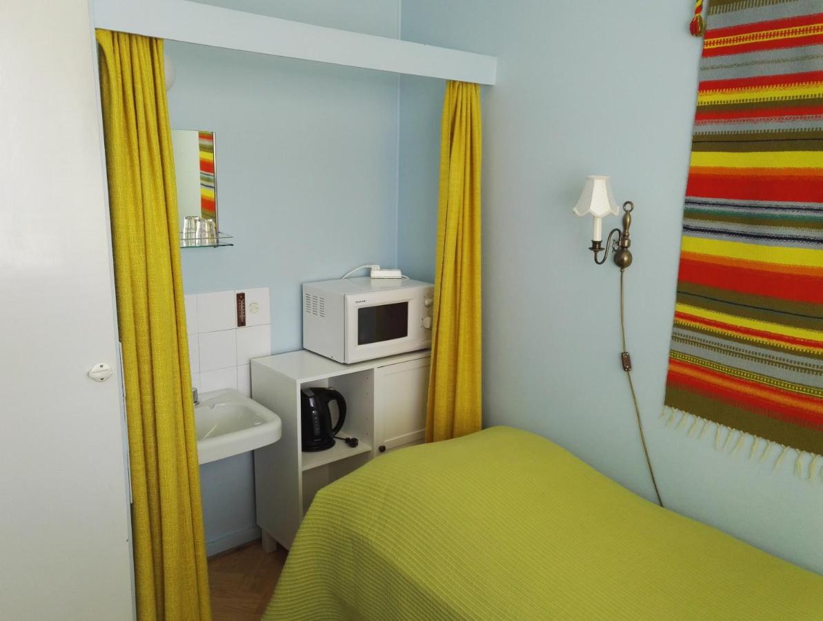 Single Room with Shared Bathroom