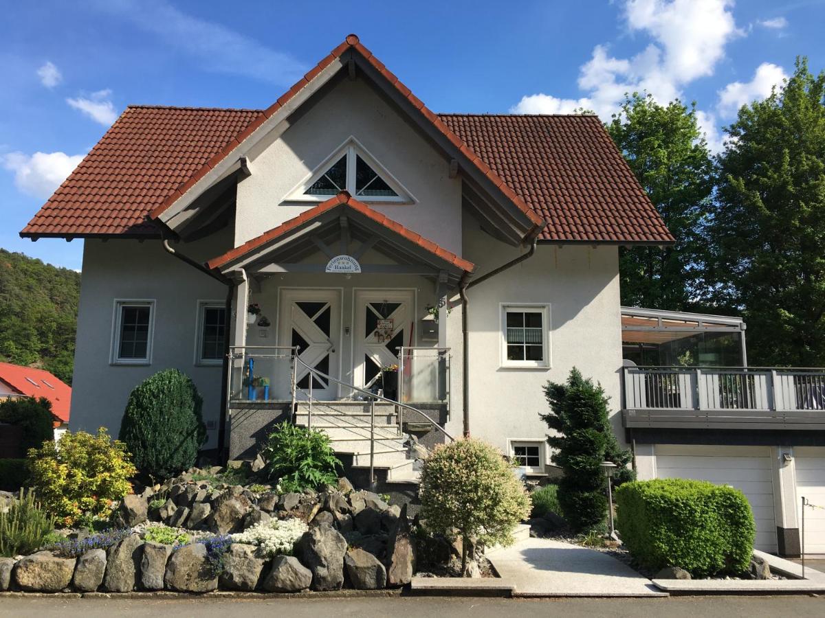 B&B Hemfurth-Edersee - Ferienwohnung Hankel - Bed and Breakfast Hemfurth-Edersee