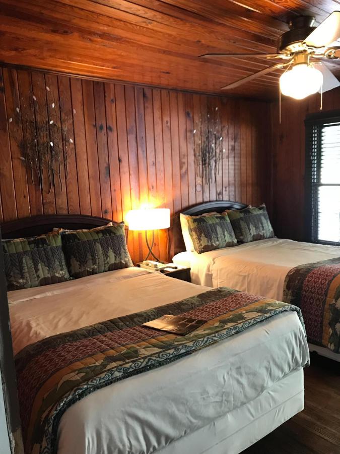 Camera Quadrupla Deluxe