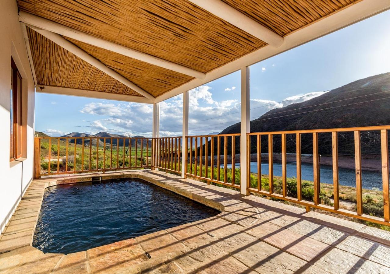 Superior Two-Bedroom Cottage with Mountain View