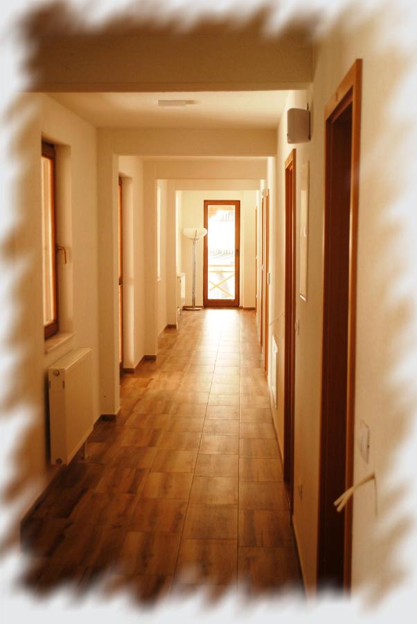 Double or Twin Room with Mountain View