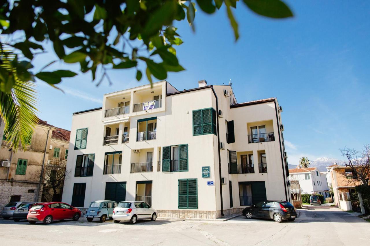 B&B Tivat - Apartments Nirgilija - Bed and Breakfast Tivat