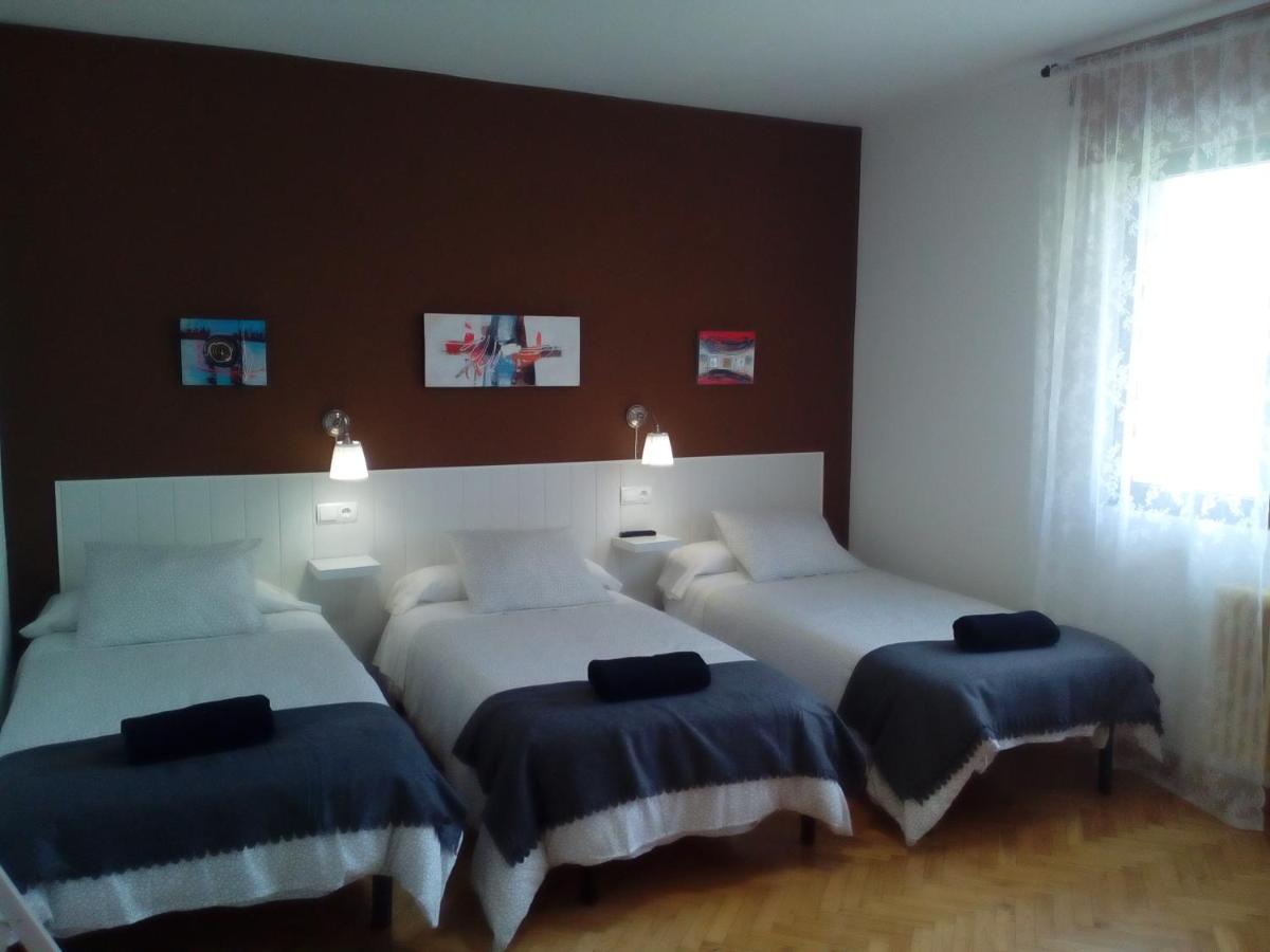 Chambre Triple avec Salle de Bains Privative