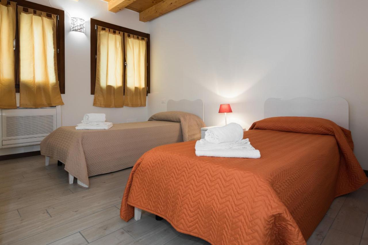 Apartment mit 2 Schlafzimmern - Via Scarsellini 25