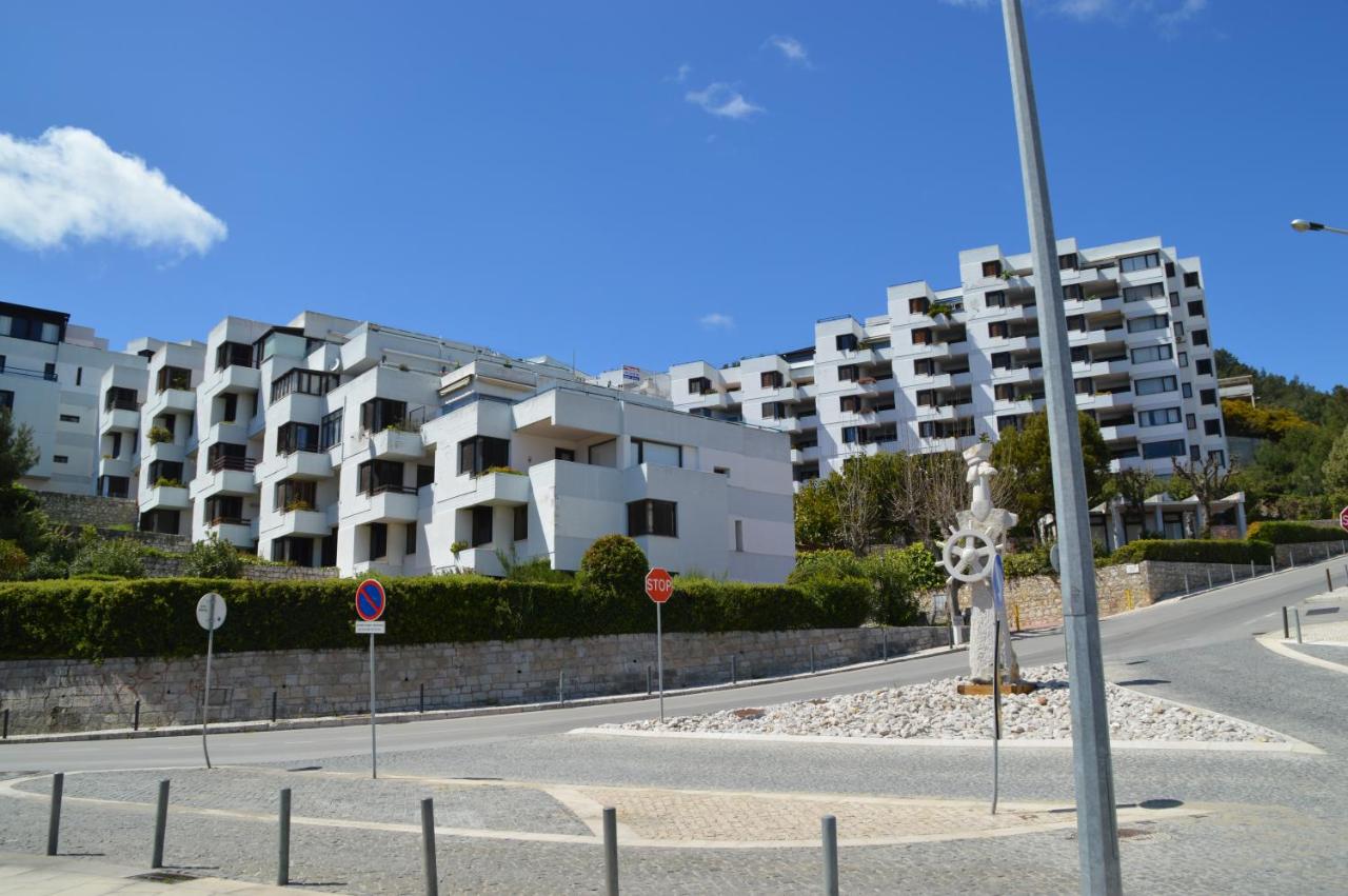 Amazing Beach & Pool Apartment with Garden - Ferienwohnung Sesimbra