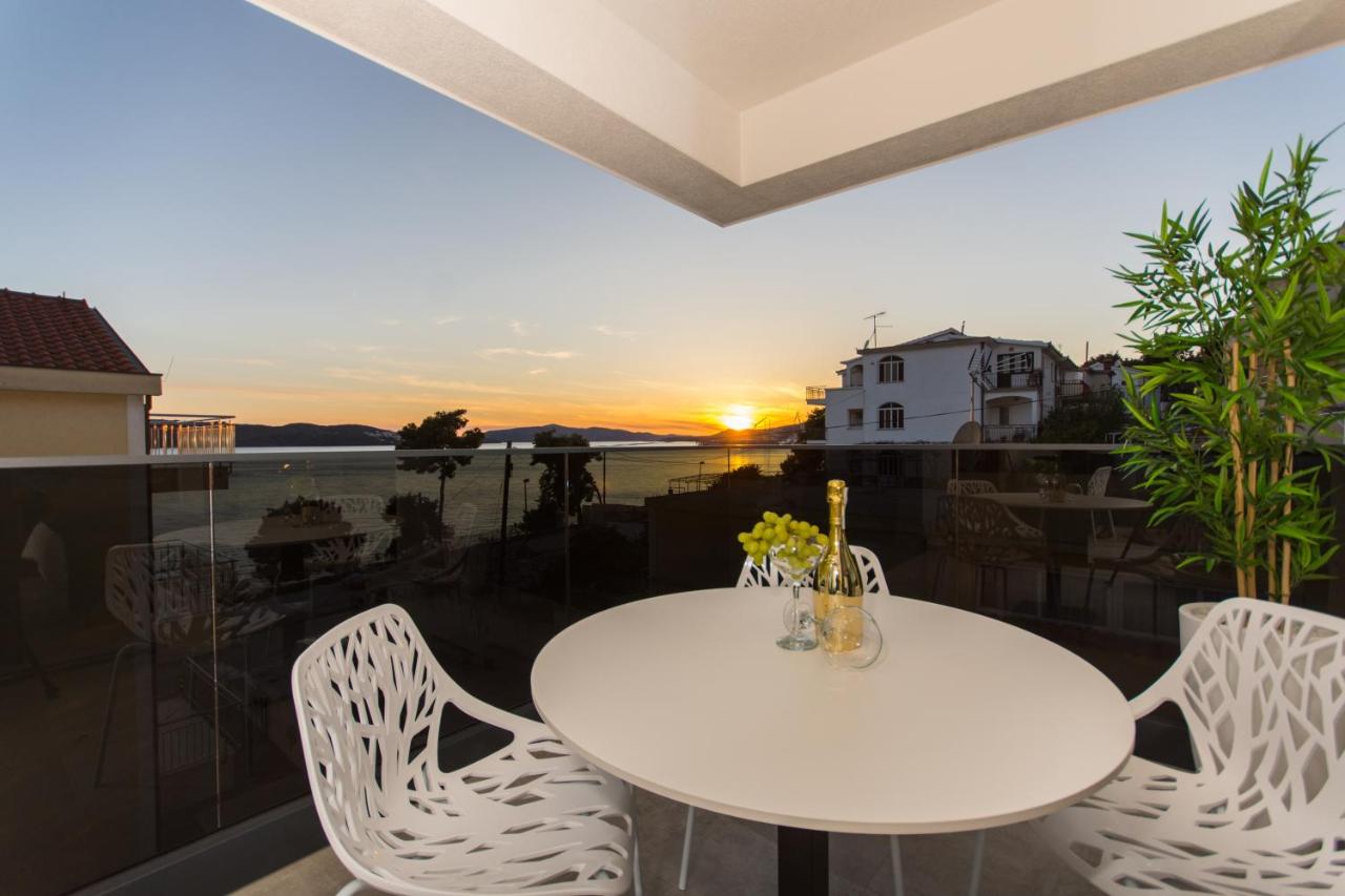 Appartement 2 Chambres avec Terrasse et Vue sur la Mer