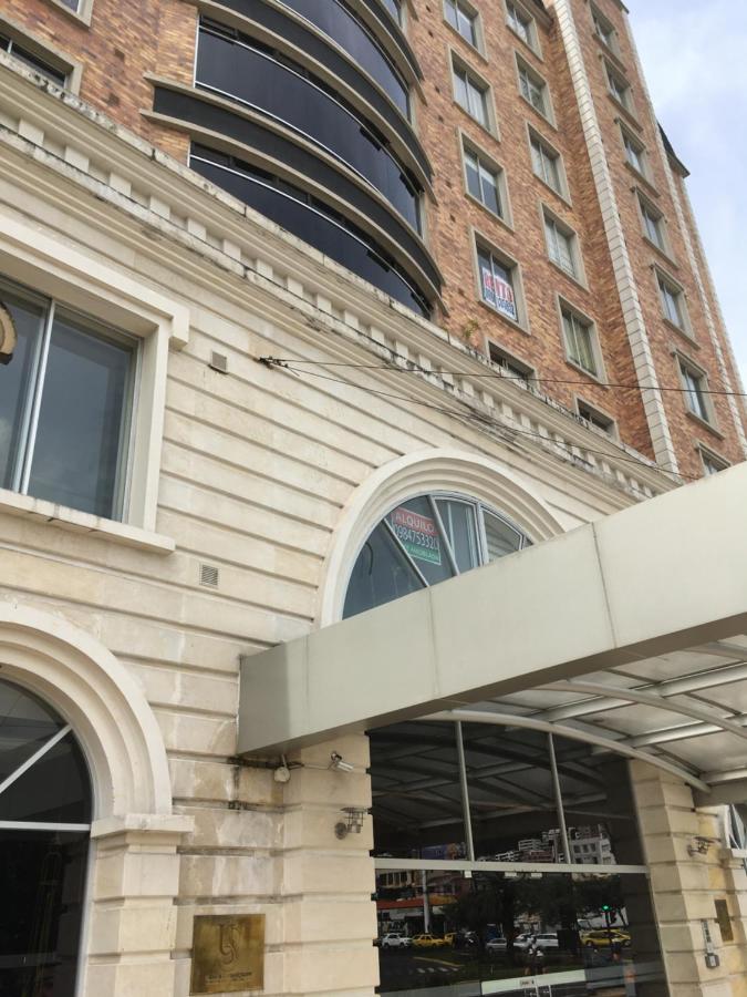 Suites Parque Real - B&B Quito