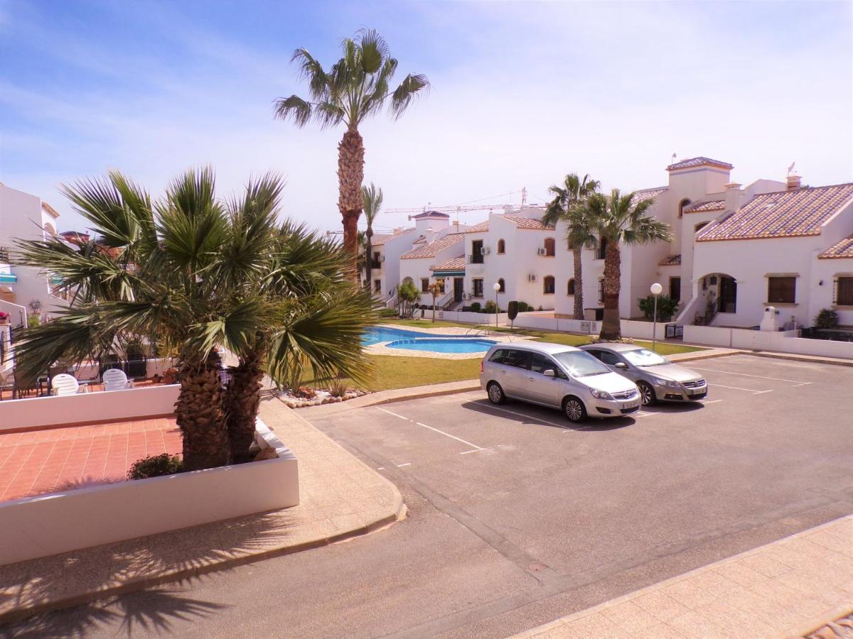 Villamartin Violetas holiday home - Chambres d’hôtes Villamartin
