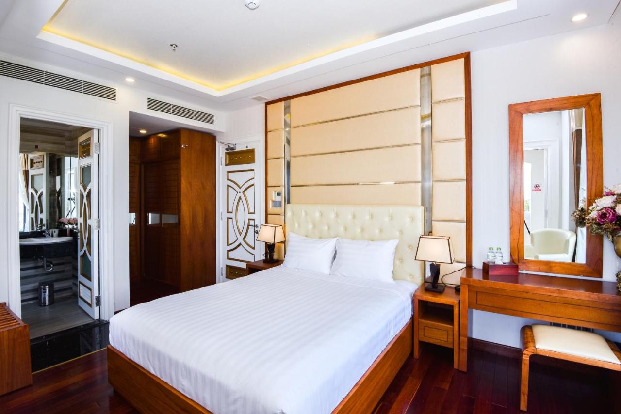 Premier Deluxe Three-Bedroom Apartment - BARACK OBAMA