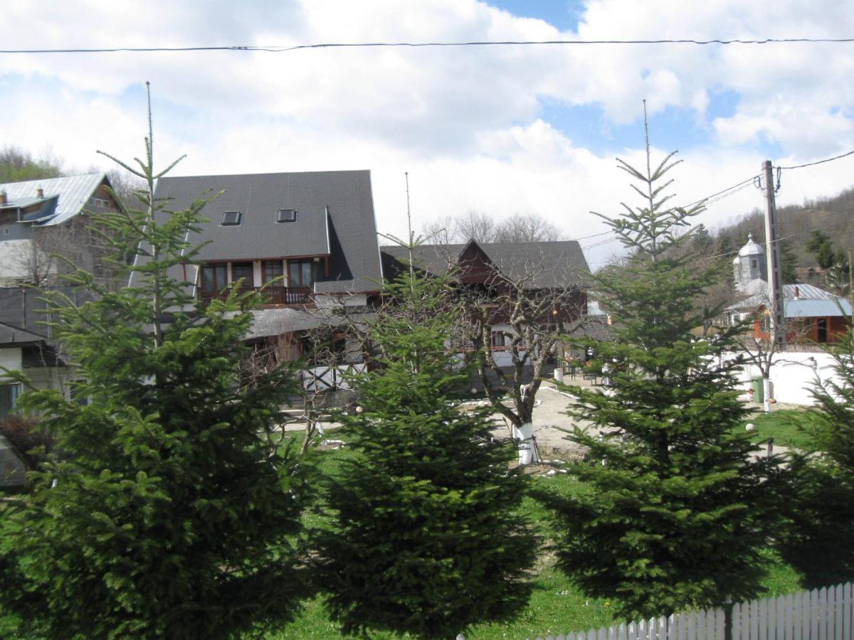 Pension Sf Nicolae - B&B