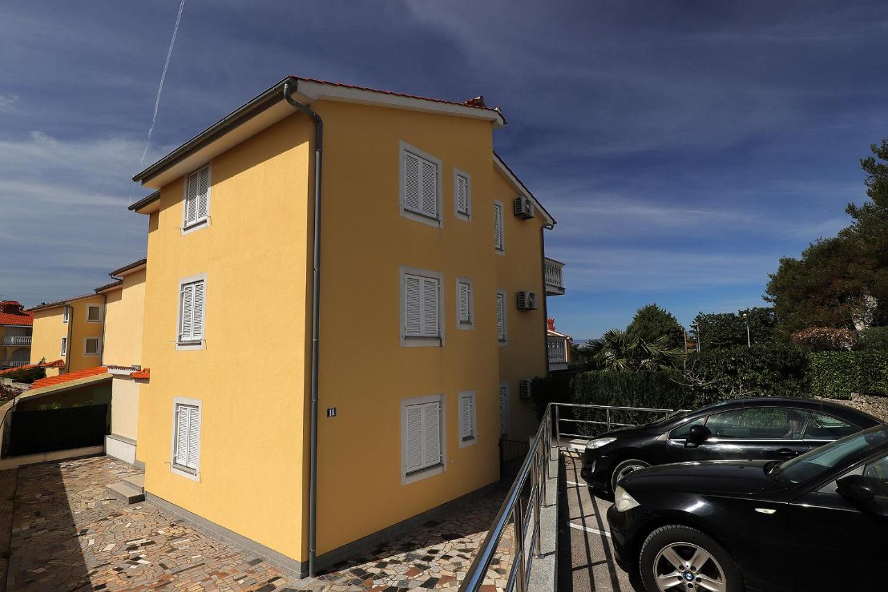 Apartment La God - Ferienwohnung Malinska