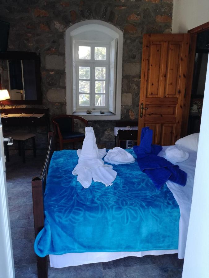 Villa (4 Adults)
