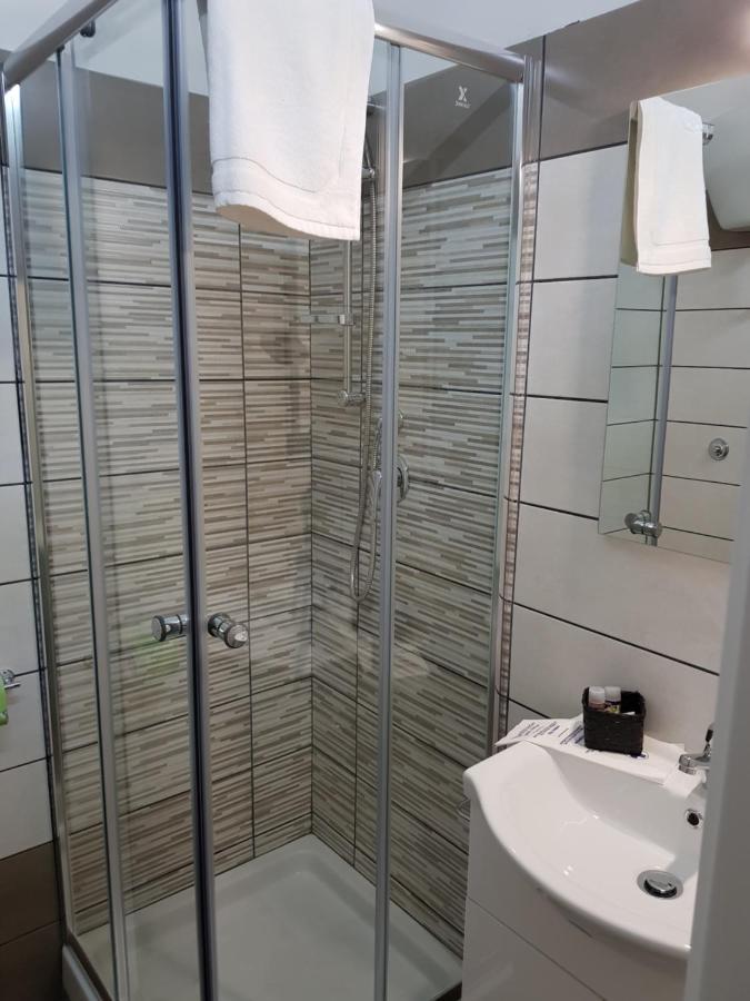 Doppelzimmer mit eigenem Bad