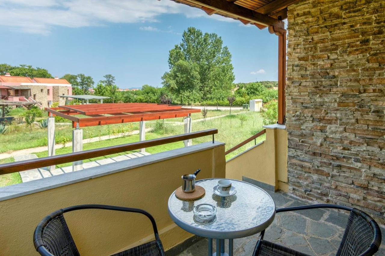 Modern House - B&B Ierissós