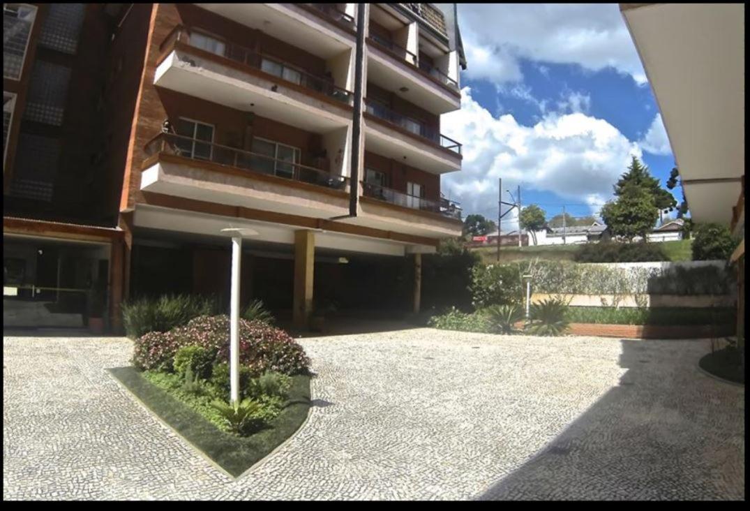 Apto. Duplex em Campos do Jordão - Bed and Breakfast