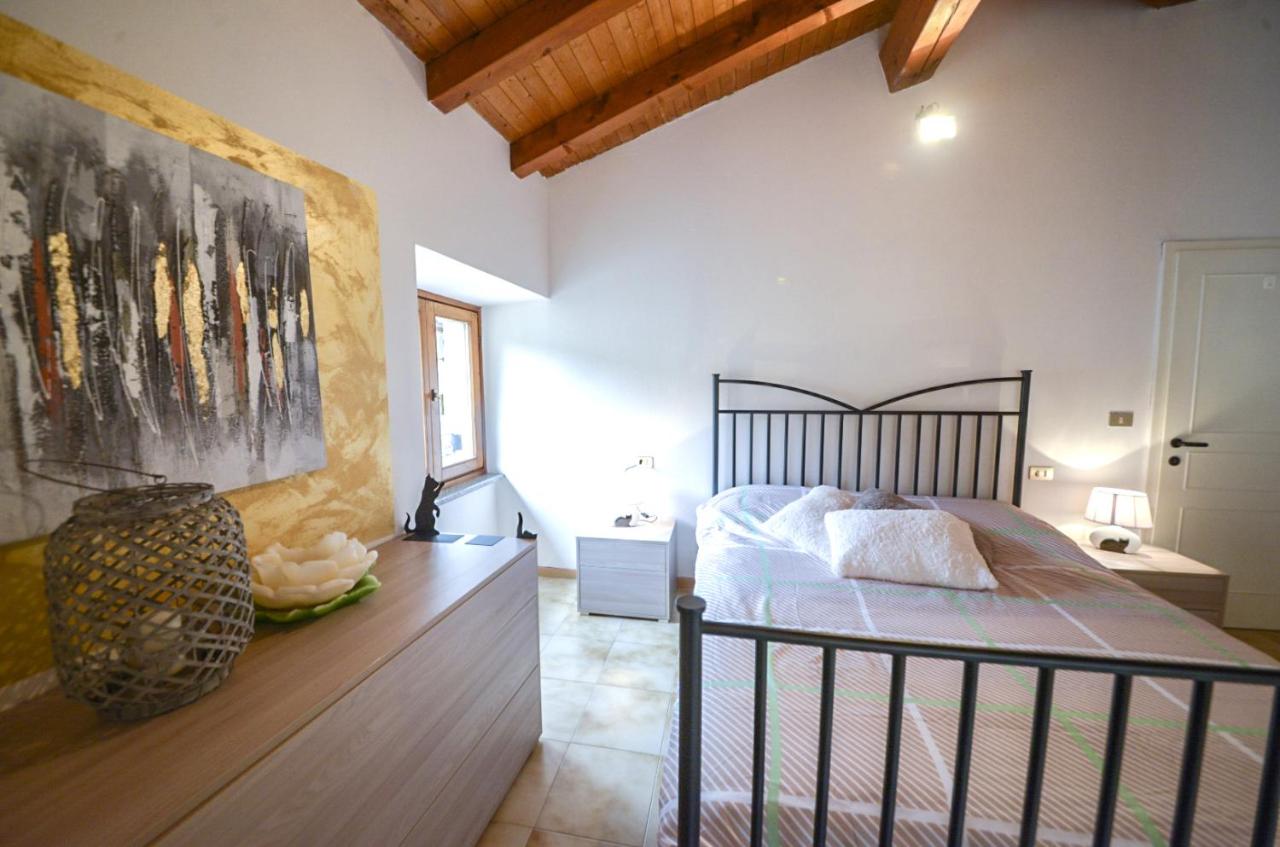 One-Bedroom Penthouse Apartment
