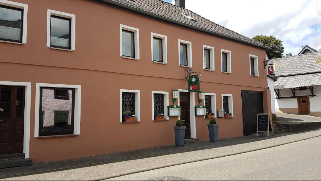 Landgasthof Em Lade - B&B Dahlem