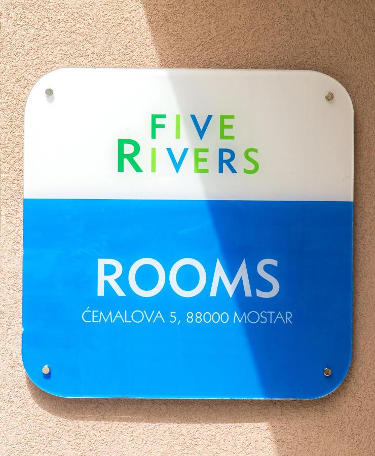 Five Rivers Rooms - B&B