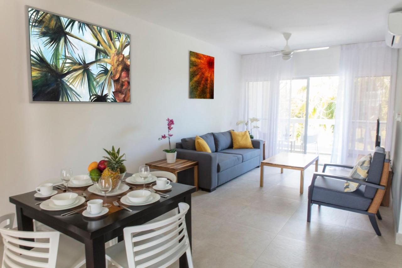 One-Bedroom Apartment with Sea View