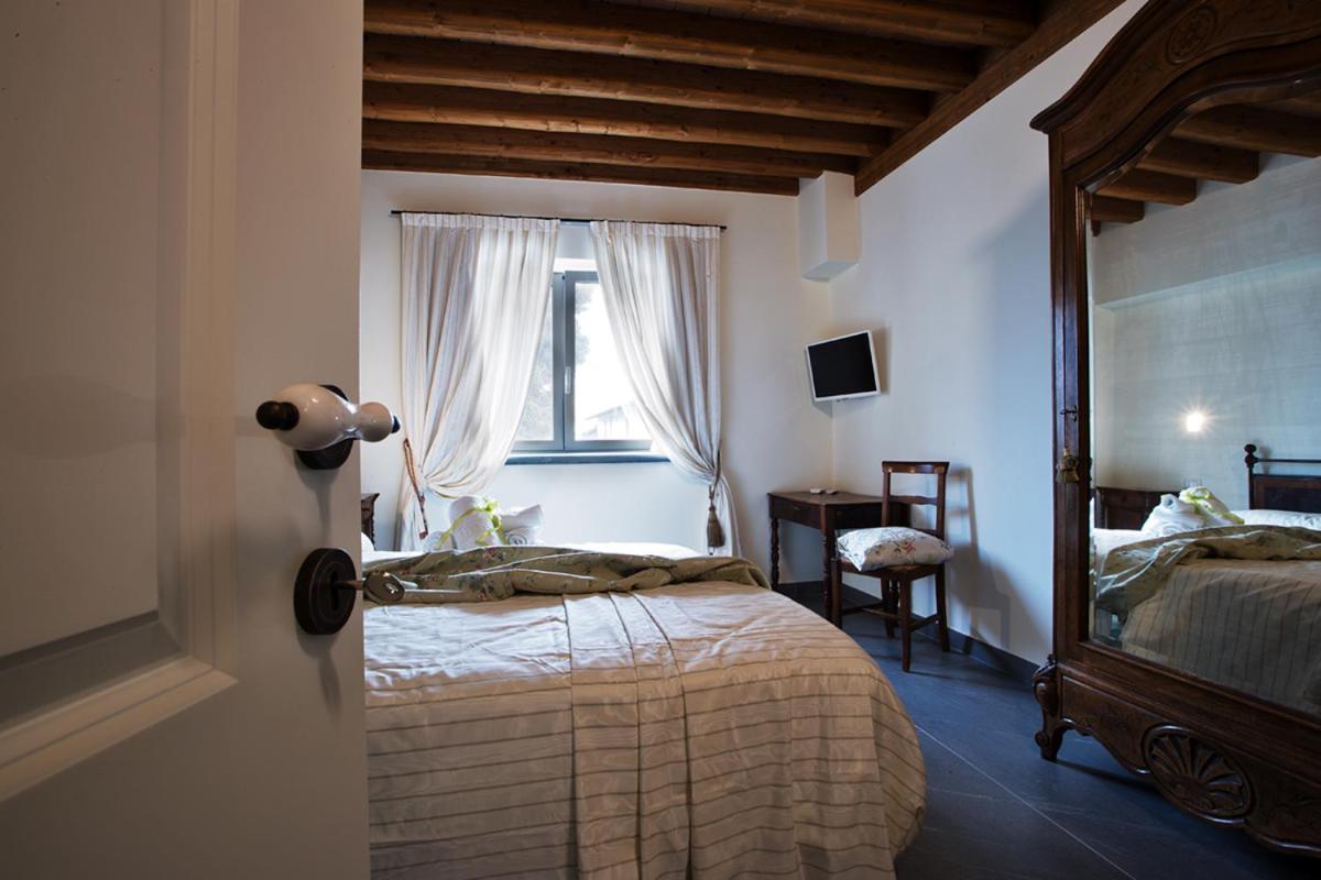 Doppel-/Zweibettzimmer mit eigenem Bad