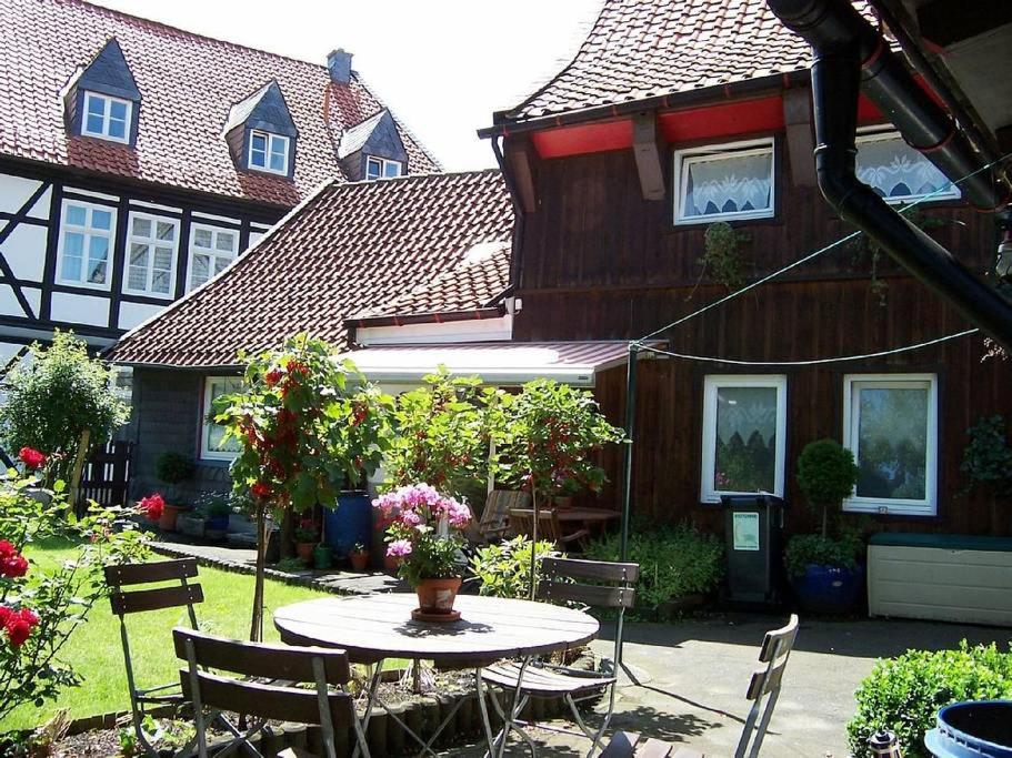 Altes Tagelöhnerhaus von 1510 mit Garten und Parkplatz - Ferienwohnung