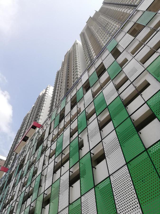 Twin Galaxy Residences - B&B