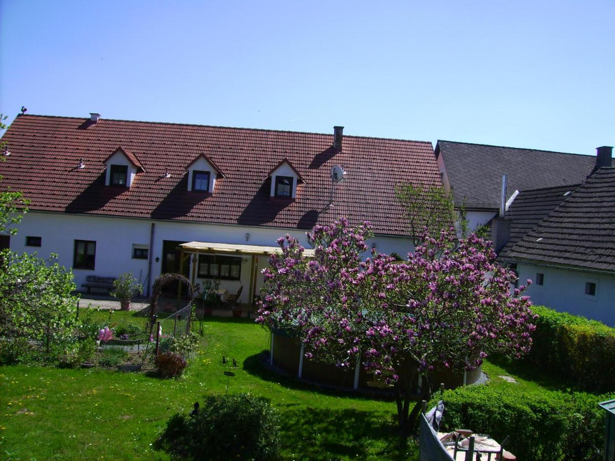 B&B Jennersdorf - Gästehaus Brückler - Bed and Breakfast Jennersdorf