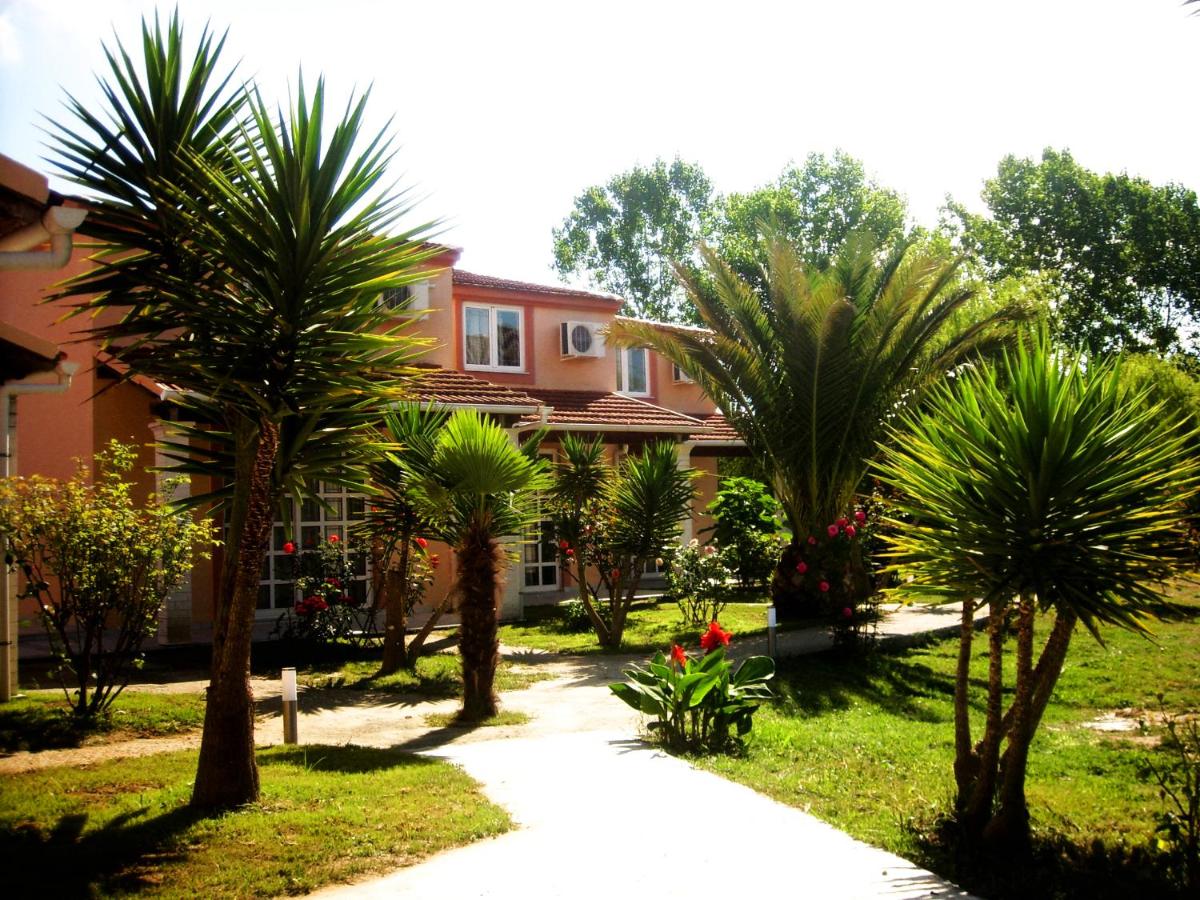 Demis Apartments - B&B
